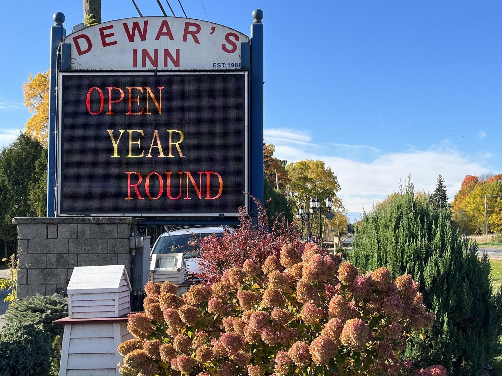 Dewar'S Inn And Cottages Prescott Exterior foto